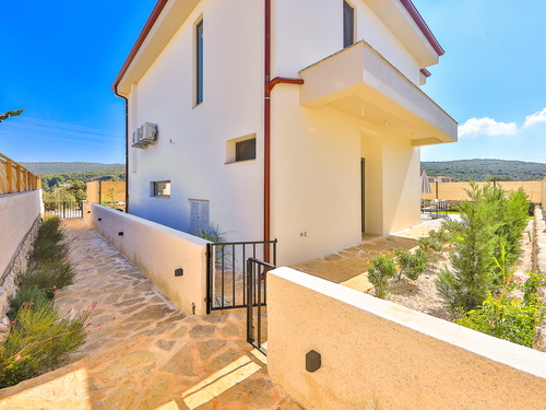  gece  -  Kasım
  | Kaş Çukurbağ'da Modern ve Korunaklı Villa Kiralama